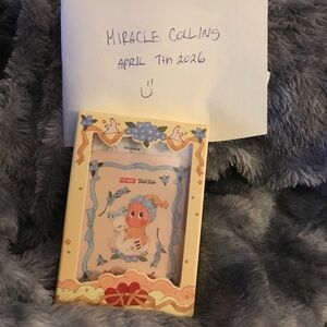 Popmart Twinkle Twinkle phone card holder